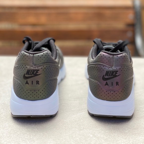 Nike Air Max 1 Ultra Moire iridescent - Picture 13 of 15